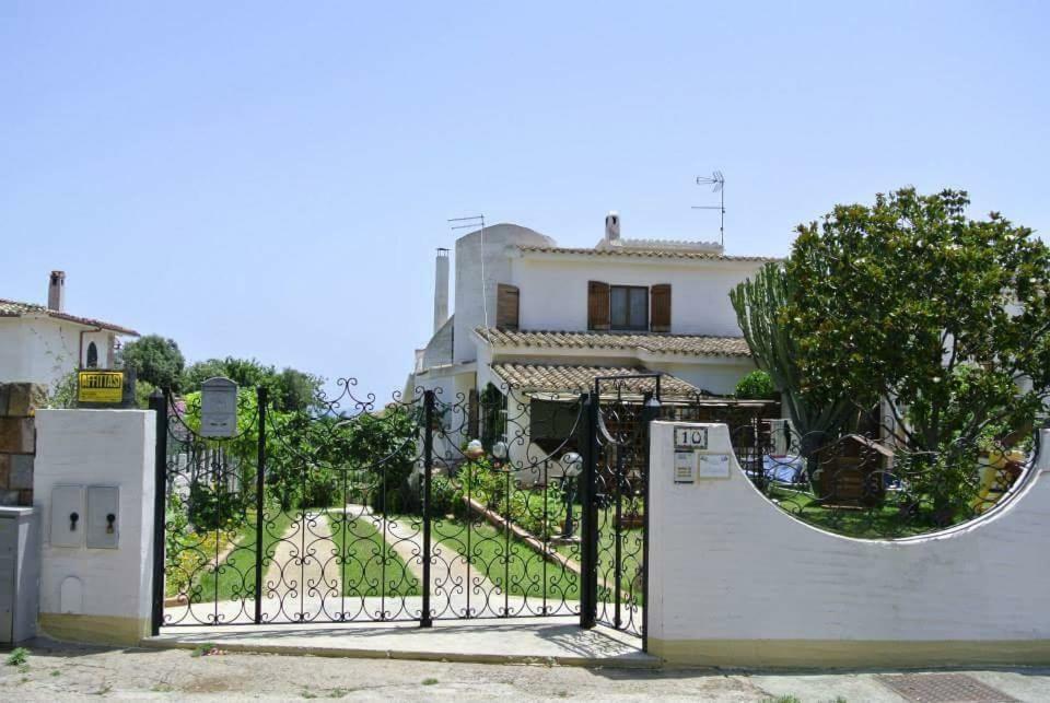 Appartamento Villa Nicanda Giardino Porto Columbu - Perd'E Sali Esterno foto