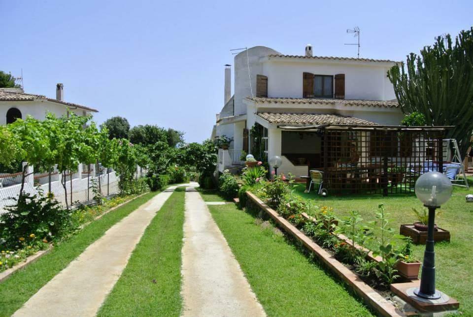 Appartamento Villa Nicanda Giardino Porto Columbu - Perd'E Sali Esterno foto